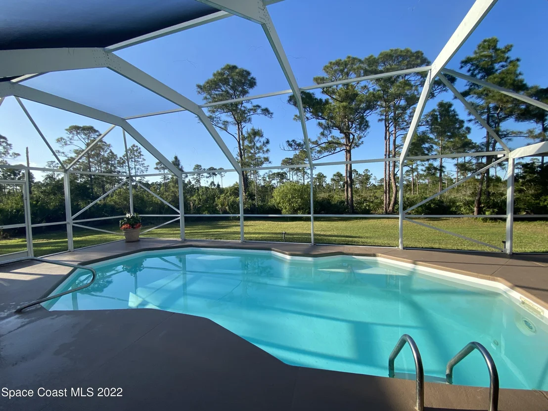 Photo of 1050 Parsley Avenue