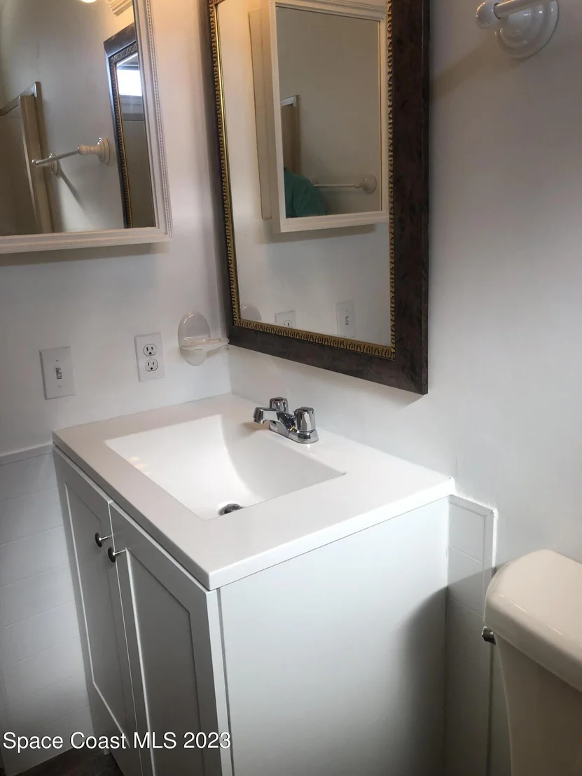 Photo of 2399 Coconut Palm Drive NE