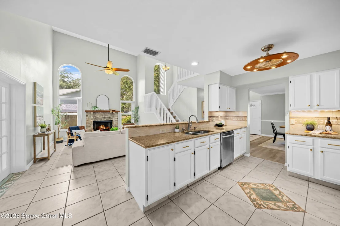 Photo of 4875 Winchester Drive