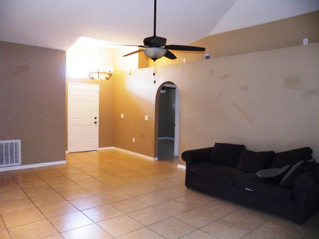Photo of 3957 Four Lakes Drive