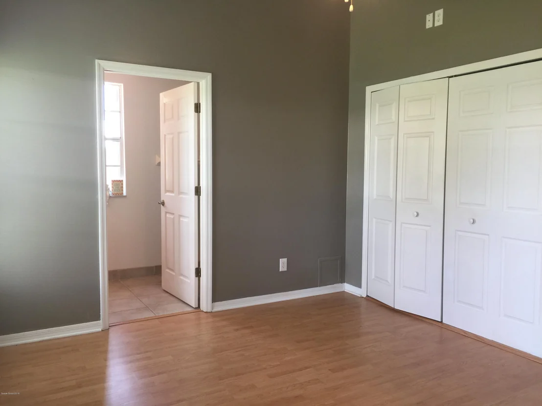 Photo of 1223 Goldenrod Circle NE