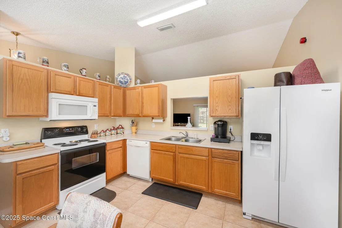 Photo of 6465 Grissom Parkway