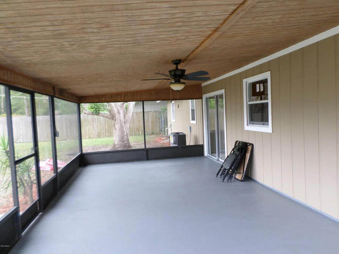 Photo of 5240 Holden Road