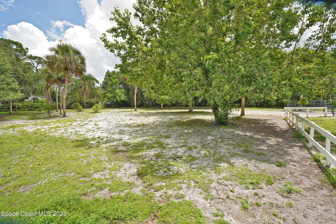 Photo of 2525 Friday Road