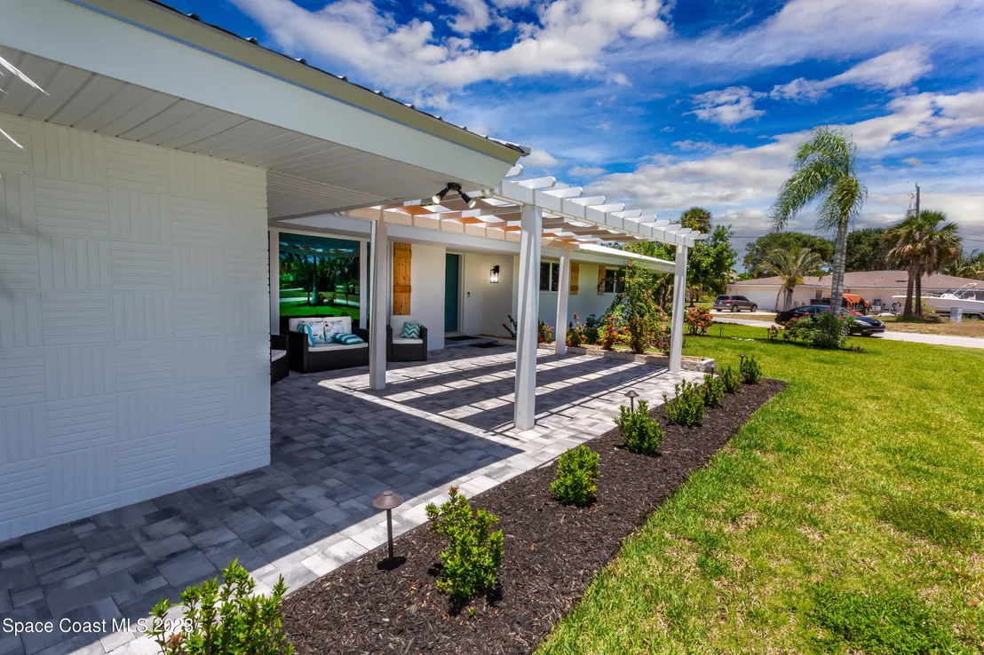 Photo of 500 Hibiscus Trail