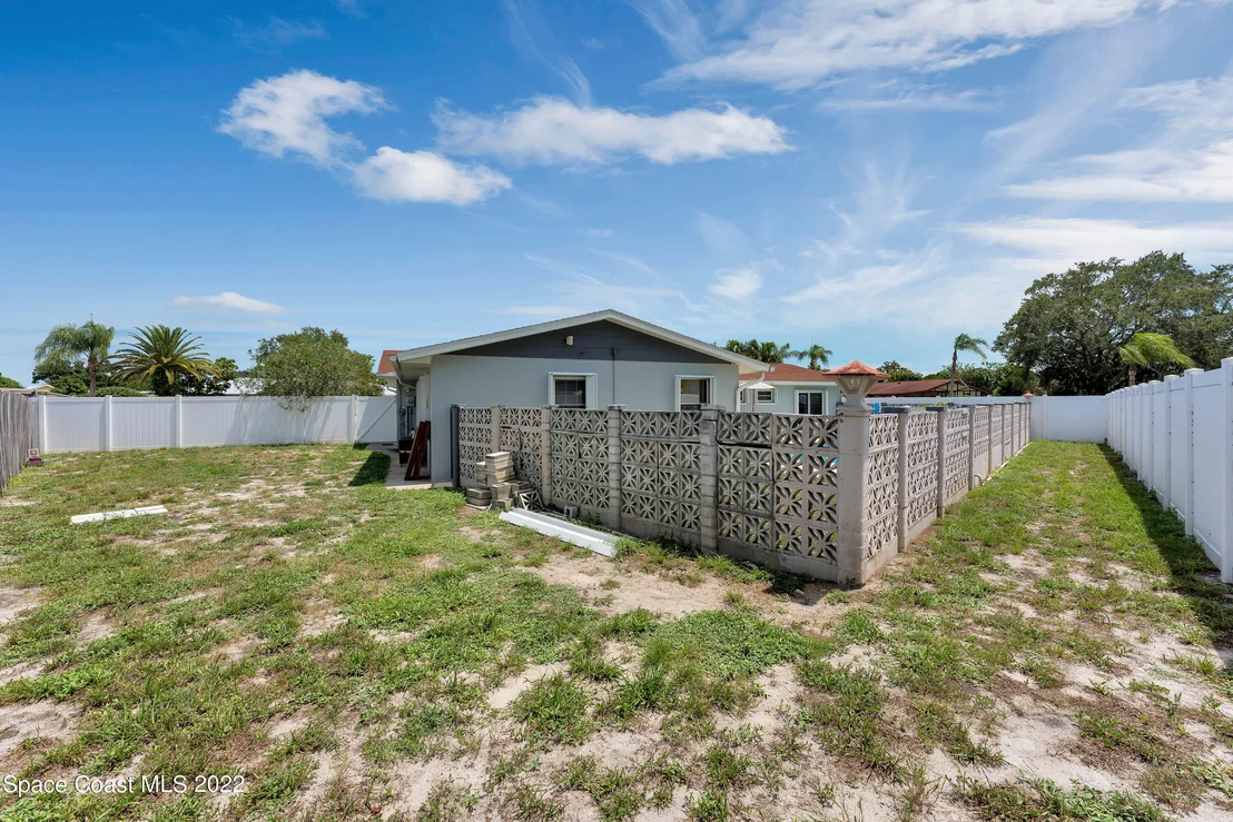 Photo of 886 Vance Circle NE