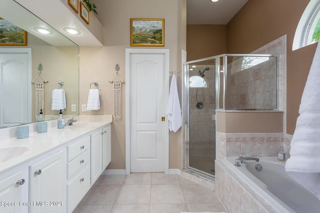 Photo of 1868 Thesy Drive