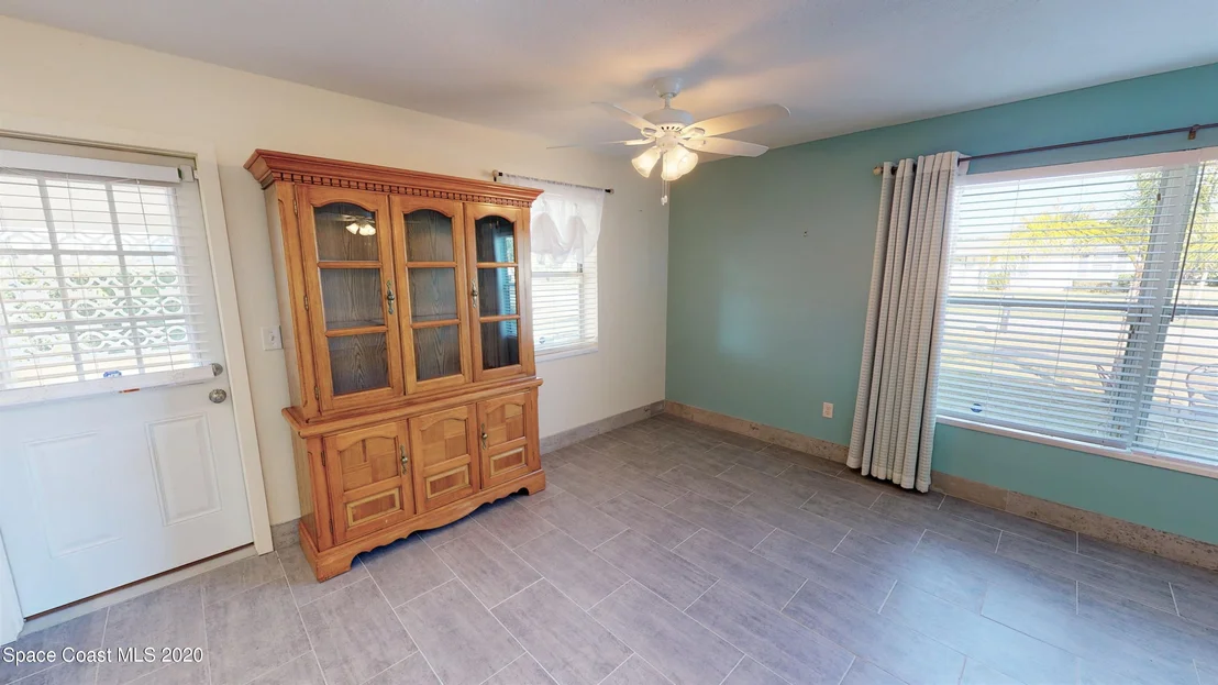 Photo of 1084 Cable Lane NE