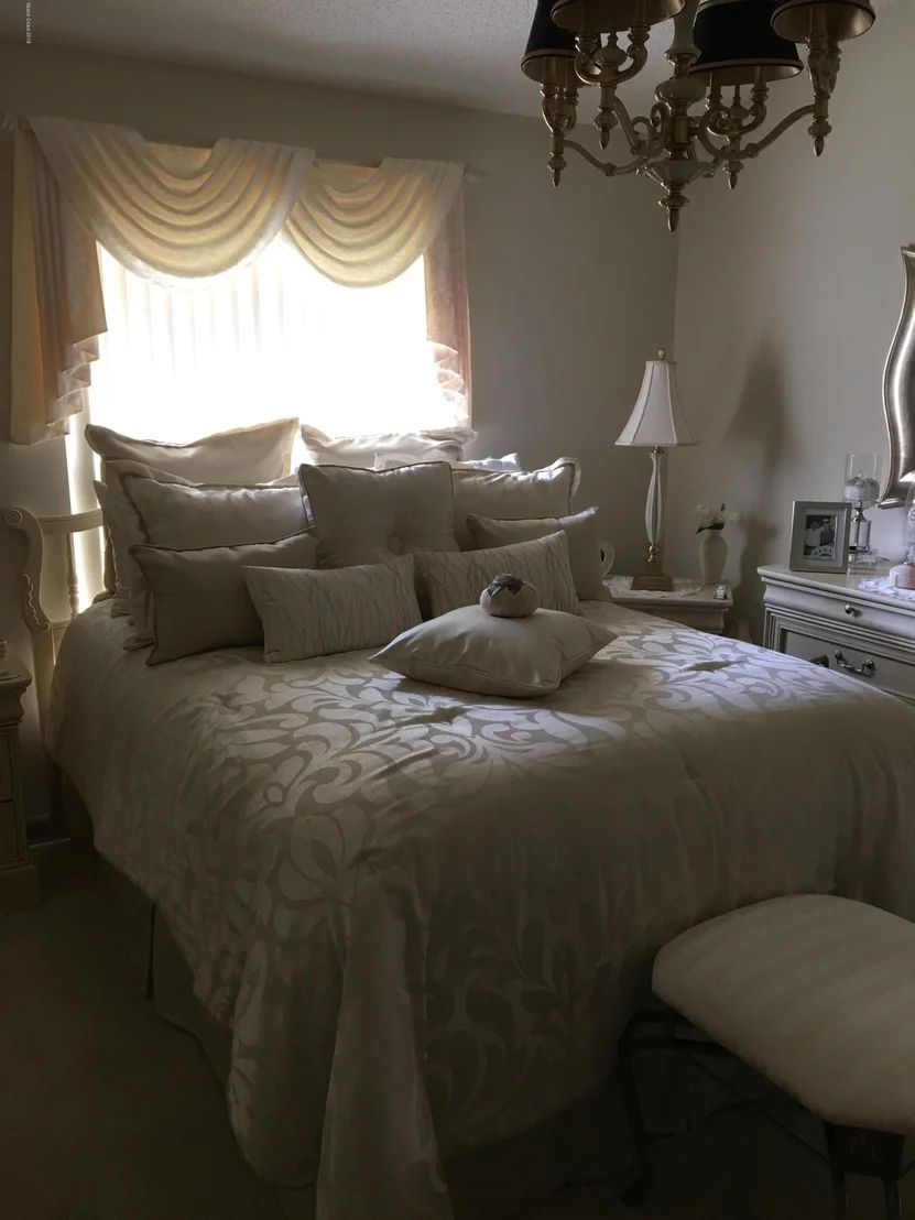 Photo of 3958 Saint Armens Circle
