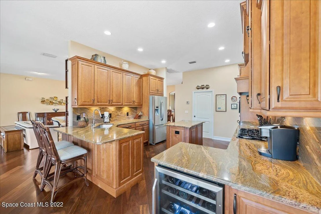 Photo of 937 Palm Brook Drive