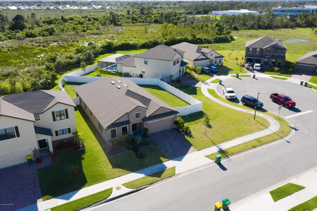 Photo of 1002 Peta Way