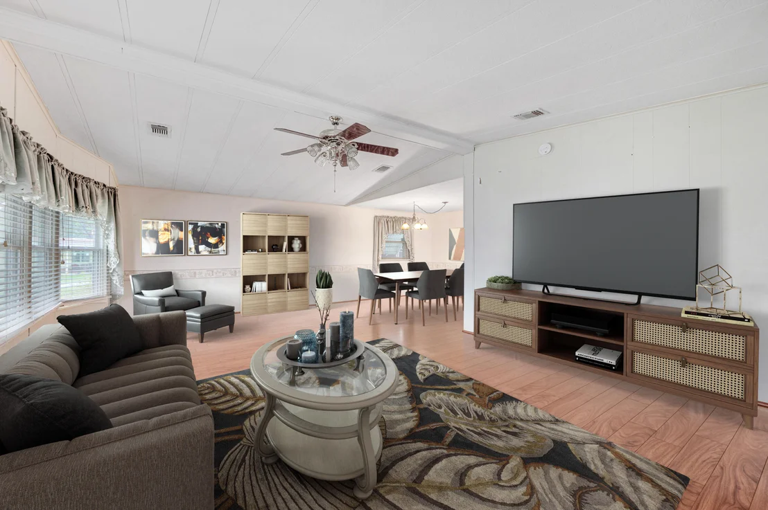 Photo of 2311 Coconut Palm Drive NE