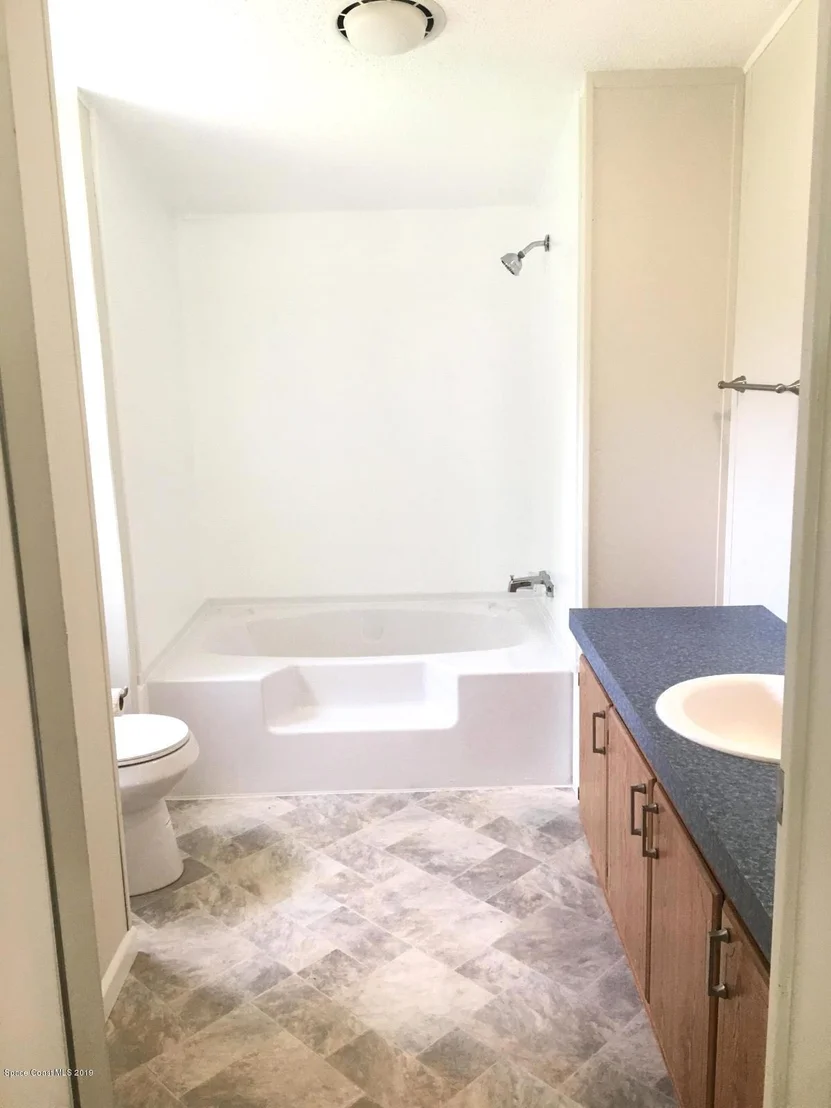 Photo of 3425 Turnbull Road