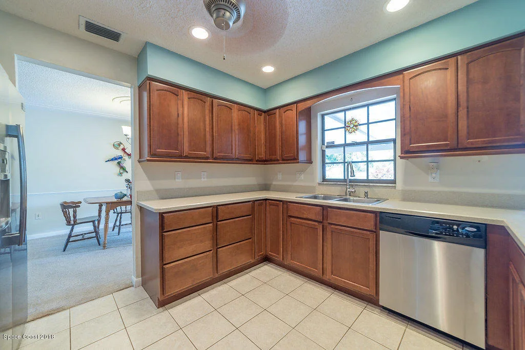Photo of 700 Montclair Road NE