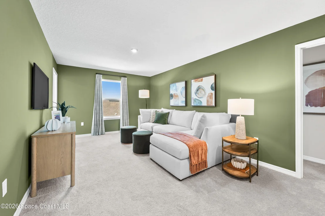 Photo of 806 Castleford Avenue NE