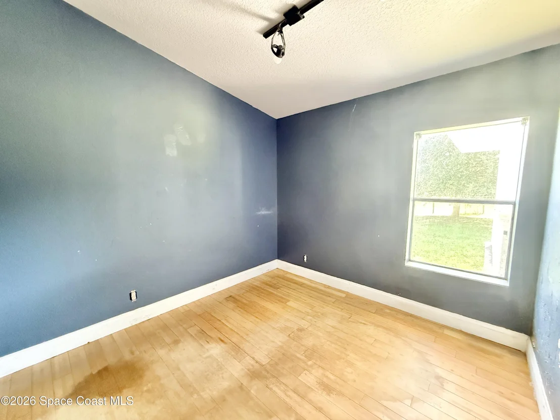 Photo of 572 N Pine Street