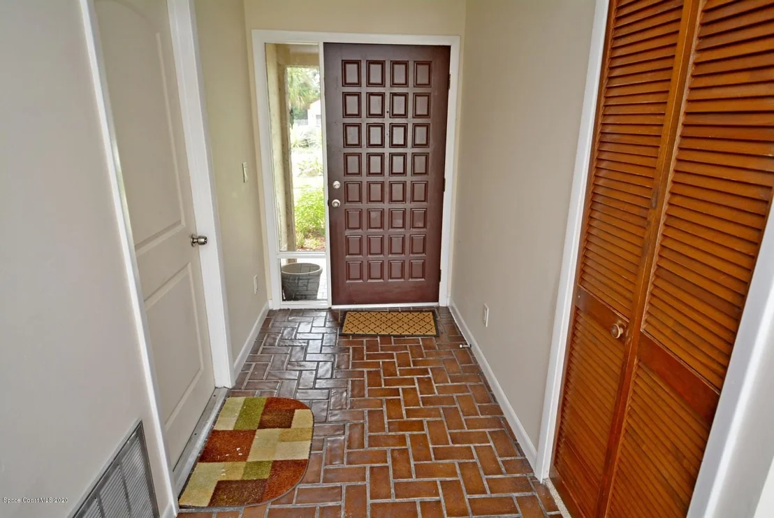 Photo of 295 Myrtlewood Road