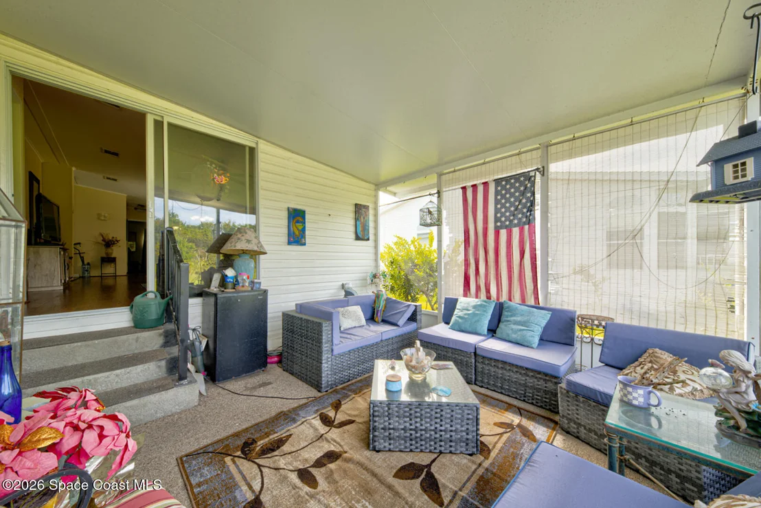Photo of 385 Outer Drive