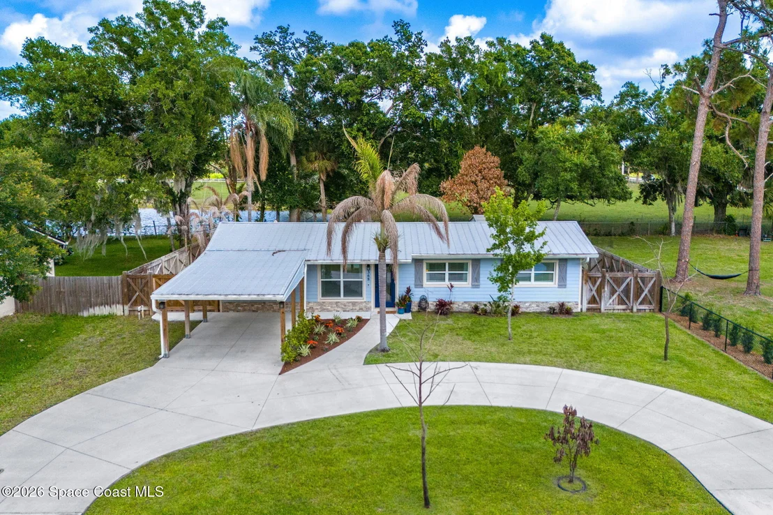 Photo of 368 Stephenson Drive
