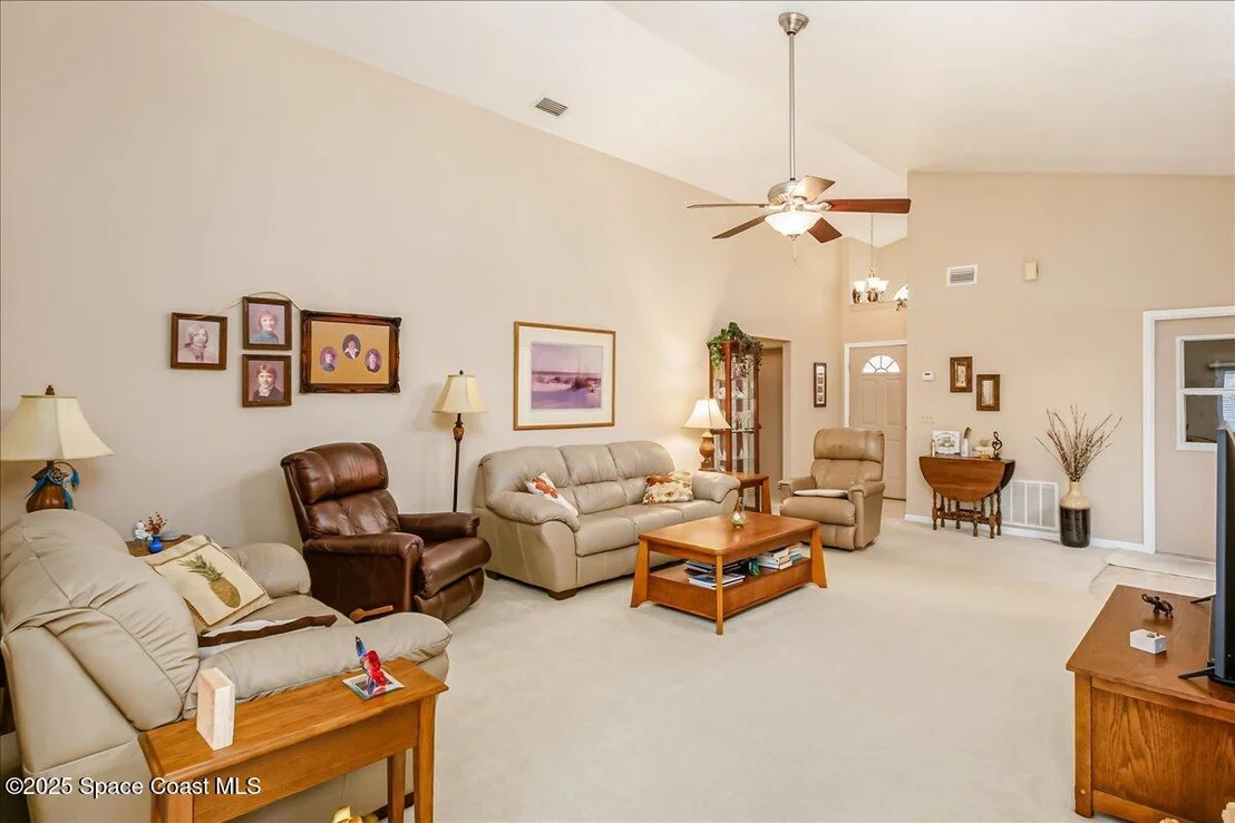 Photo of 1062 South Fork Circle
