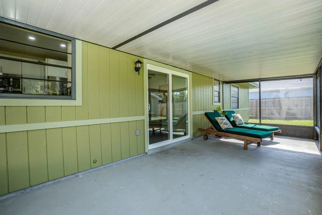 Photo of 1015 Hibiscus Street