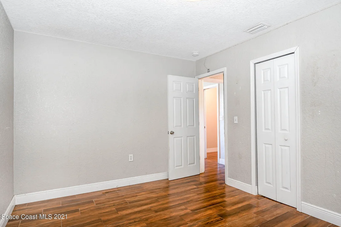 Photo of 19 Edgewood Drive