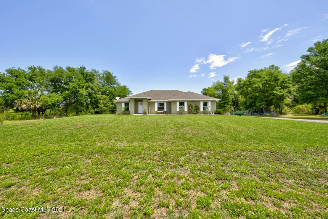 Photo of 6135 Dixie Way