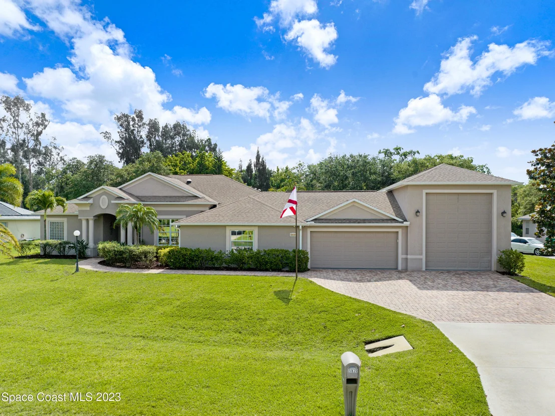 Photo of 5820 Eagle Way