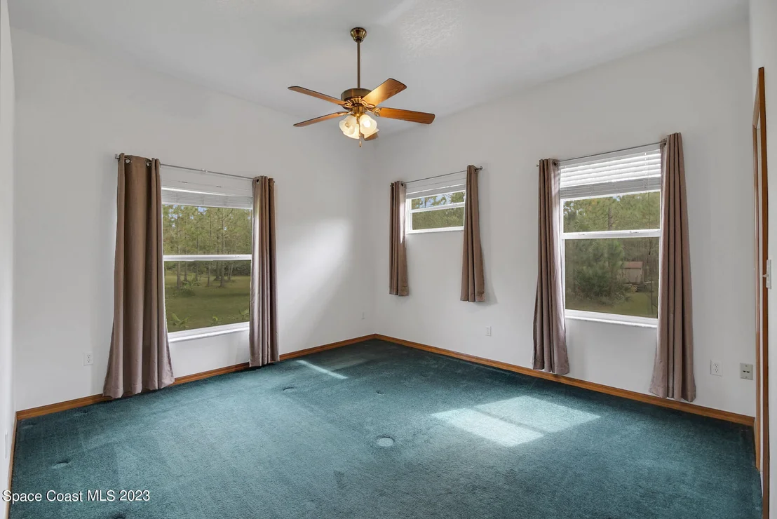 Photo of 1001 Shellcracker Road