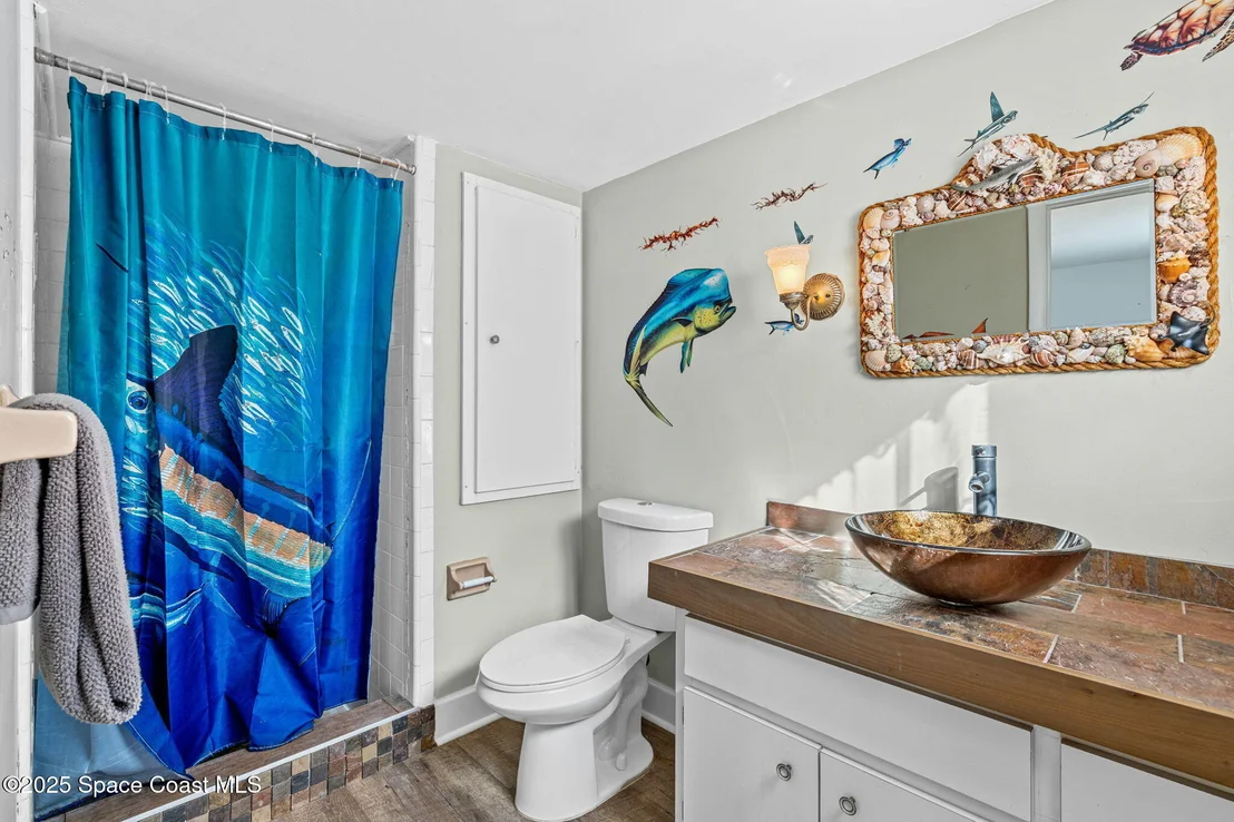Photo of 406 Thrush Drive