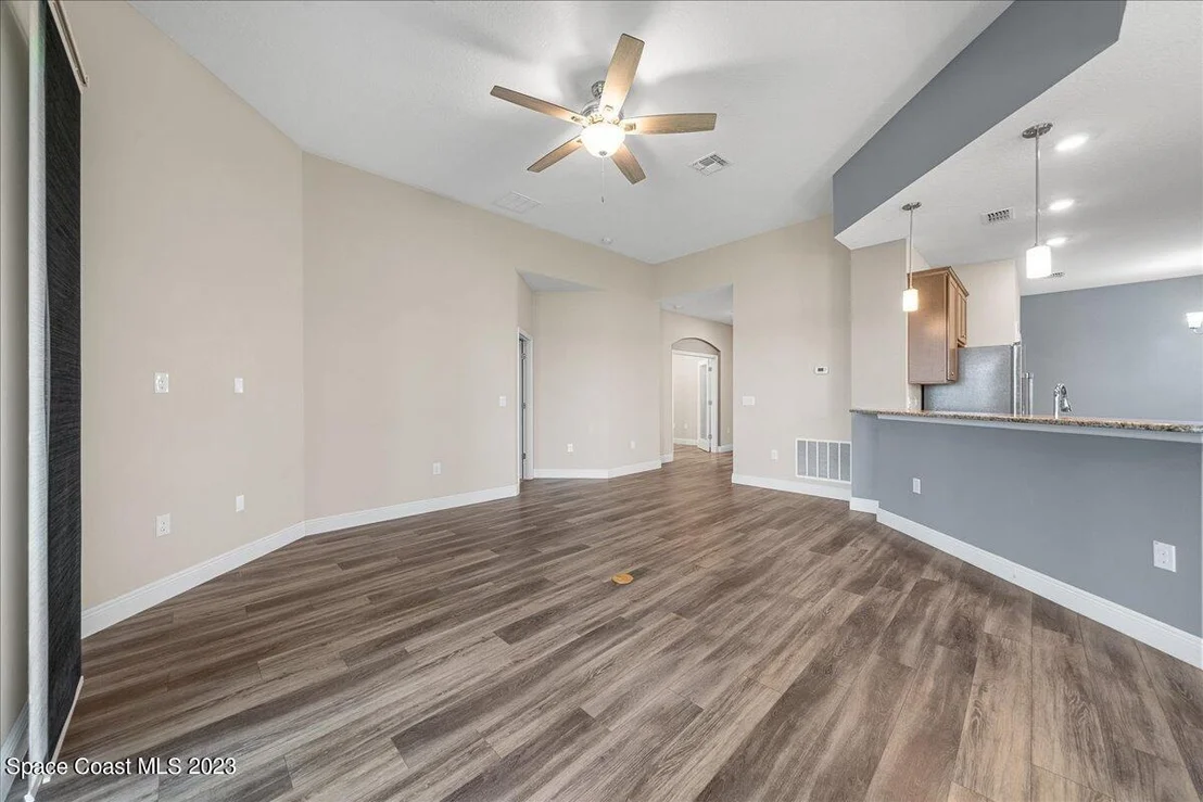 Photo of 8471 Laguna Circle