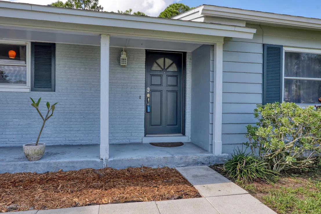 Photo of 1085 Hermosa Drive