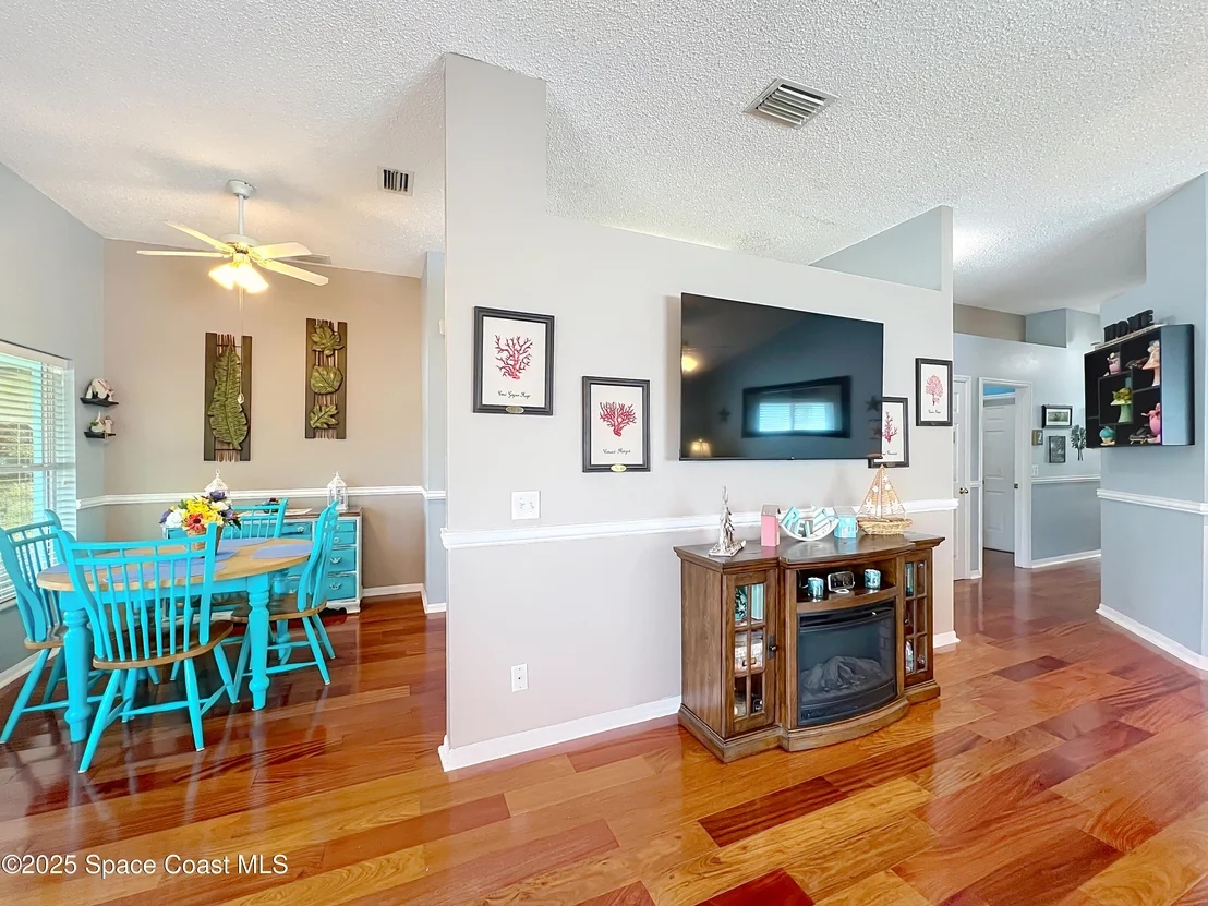 Photo of 1360 Olde Bailey Lane
