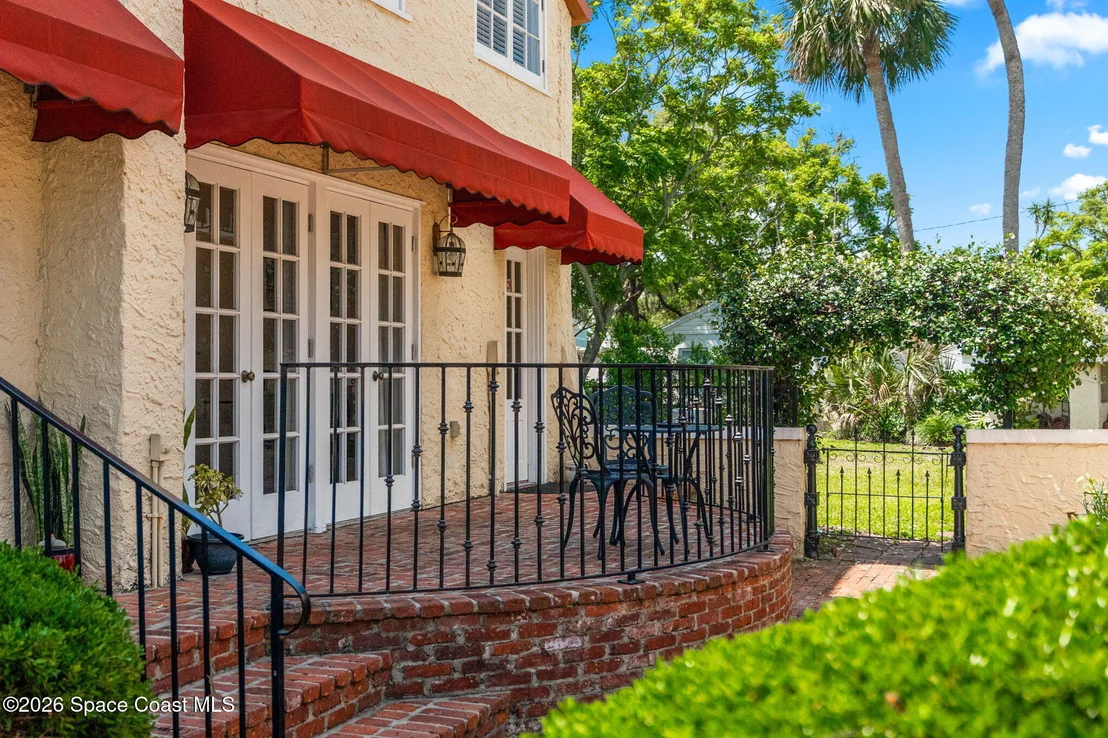 Photo of 2105 Mac Farland Drive