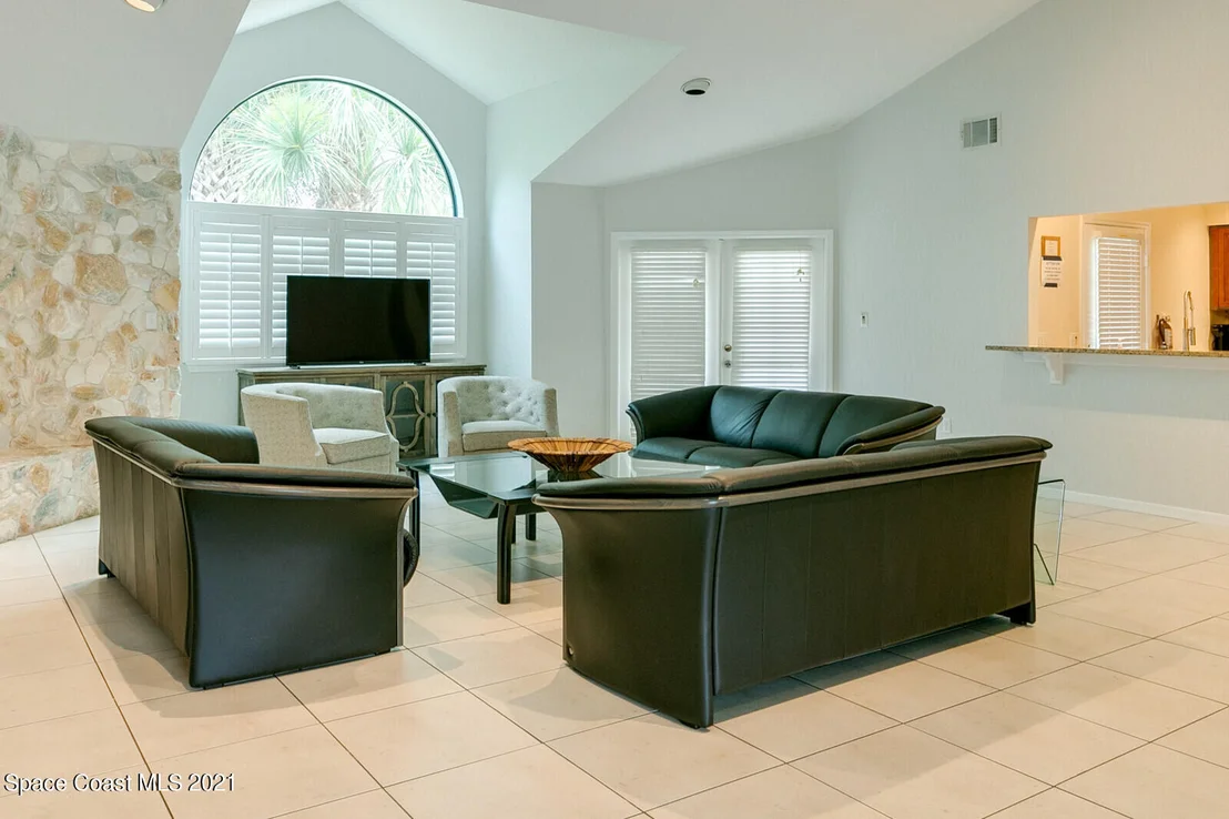 Photo of 800 Peregrine Drive