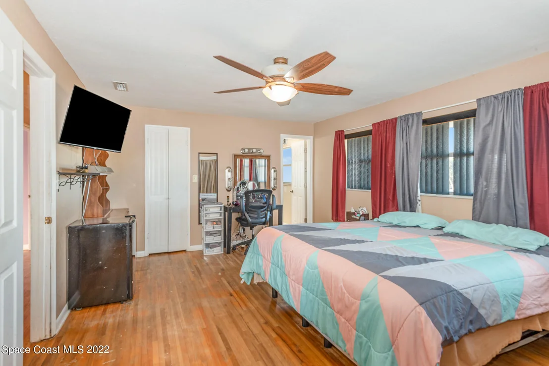 Photo of 384 Chester Drive
