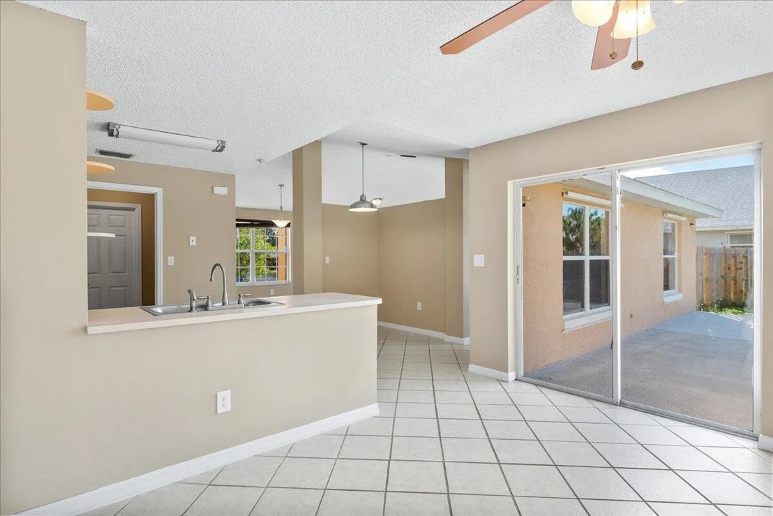 Photo of 280 Clearbrook NE
