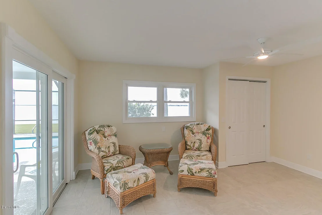 Photo of 427 Riverview Lane