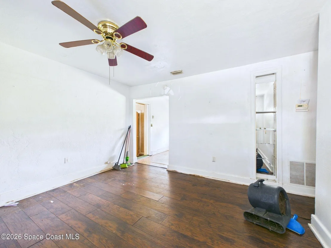 Photo of 1052 Broadmoor Drive