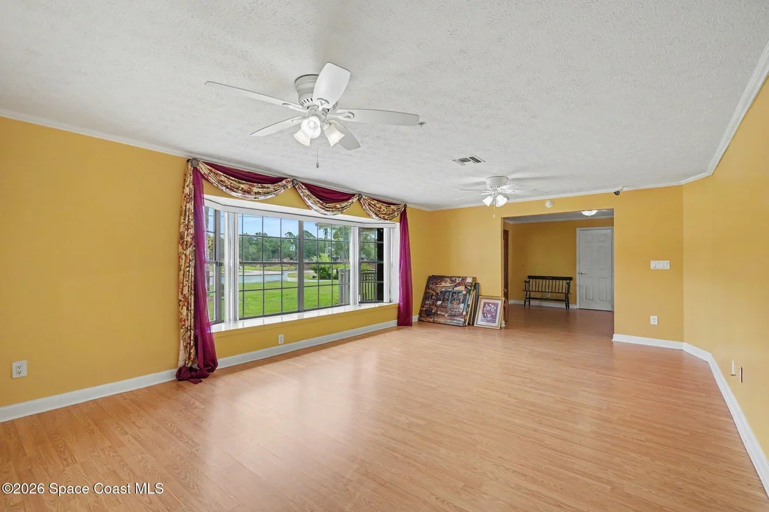 Photo of 4457 Parkway Drive