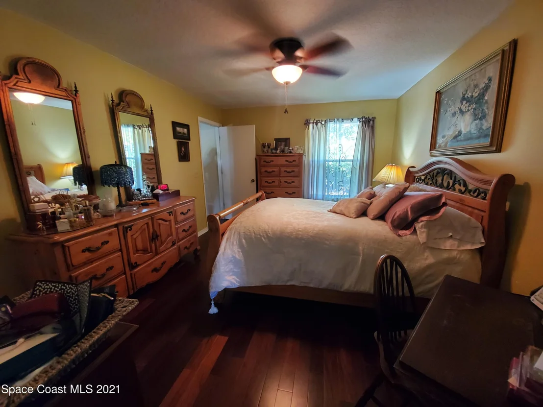 Photo of 1476 California Drive