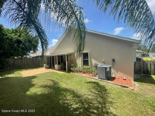 Photo of 991 Pine Creek Circle NE