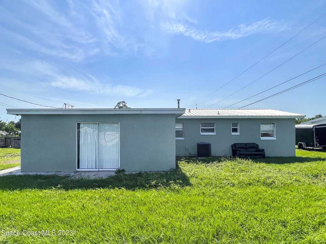 Photo of 454 Camel Circle