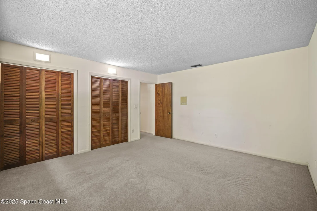 Photo of 1185 Ashlyn Drive