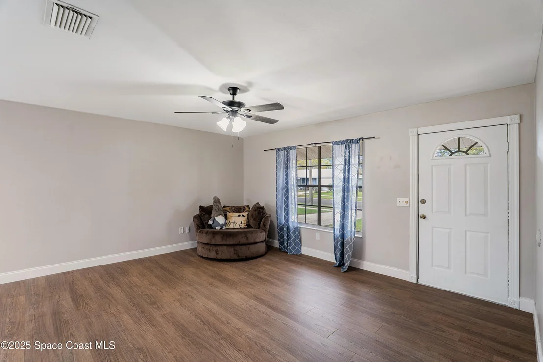 Photo of 1125 Galty Circle NE