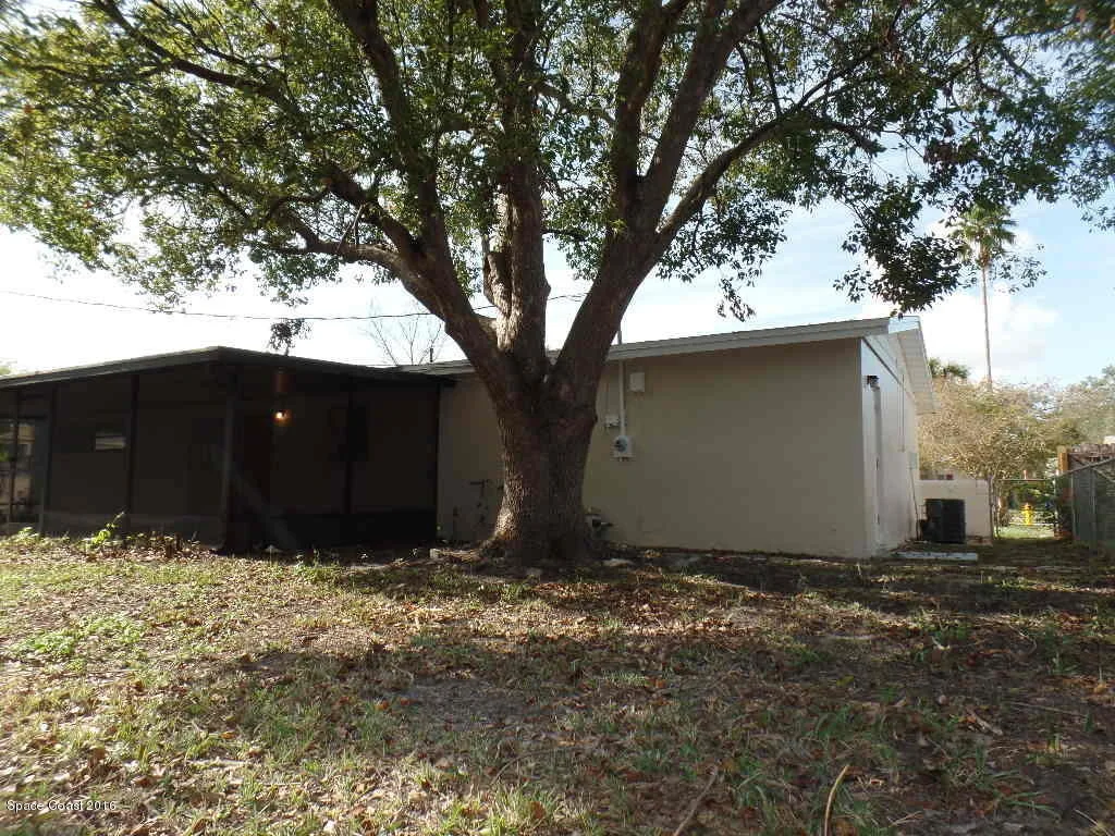 Photo of 1720 Golfview Drive