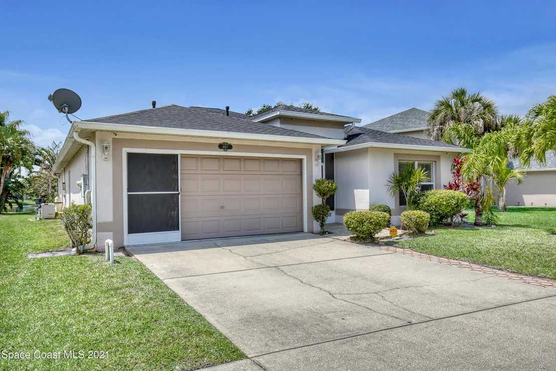 Photo of 4617 Four Lakes Drive