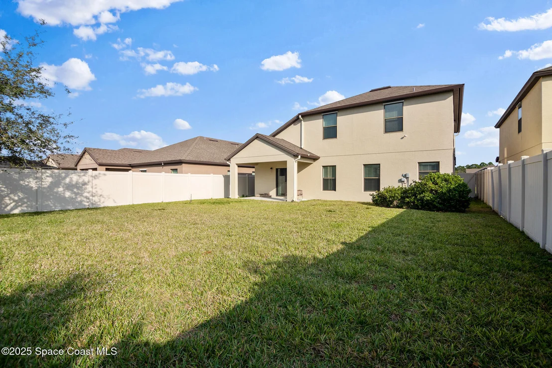 Photo of 950 Dillard Drive SE