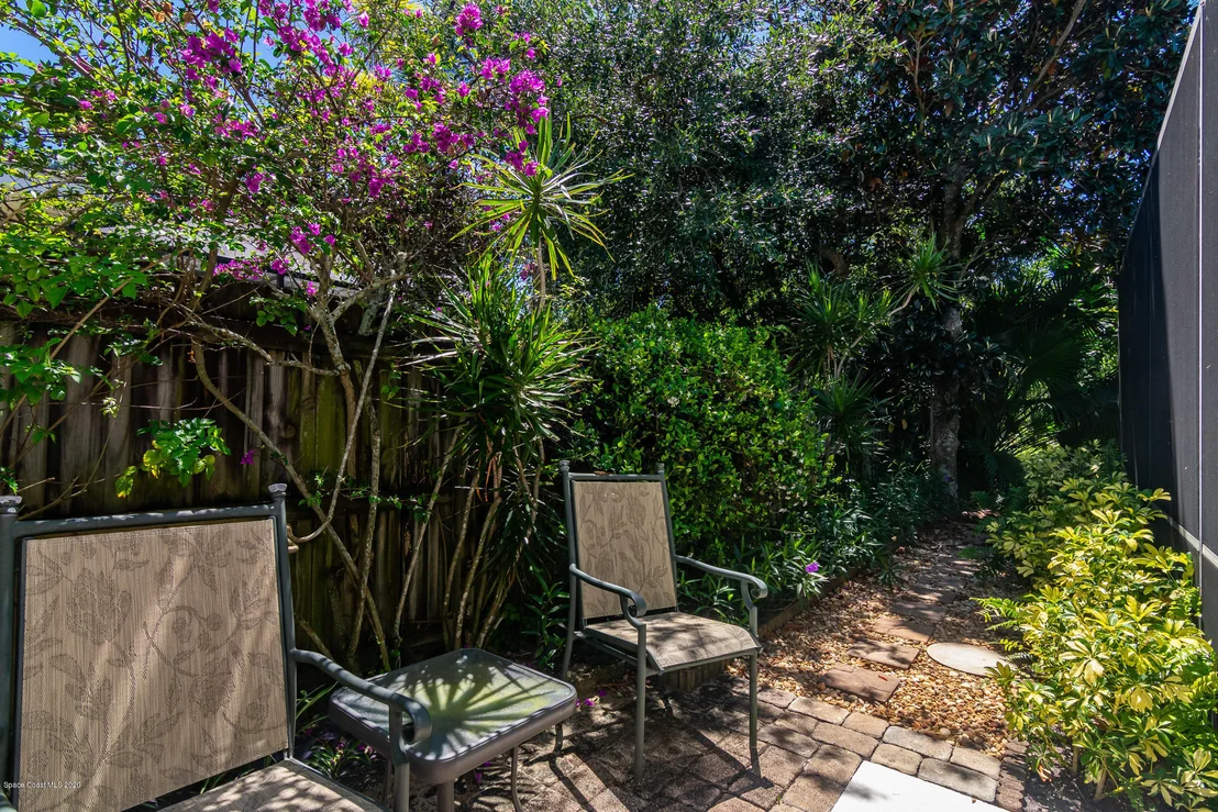 Photo of 5845 Newbury Circle