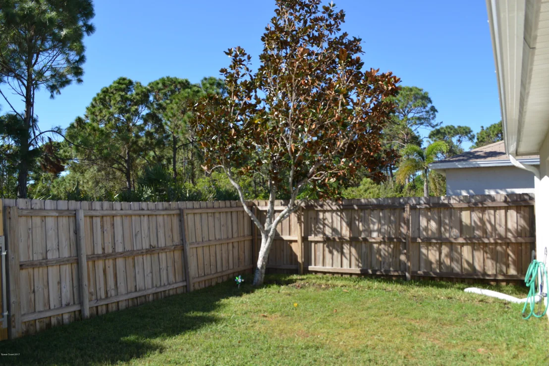 Photo of 520 Benton Drive